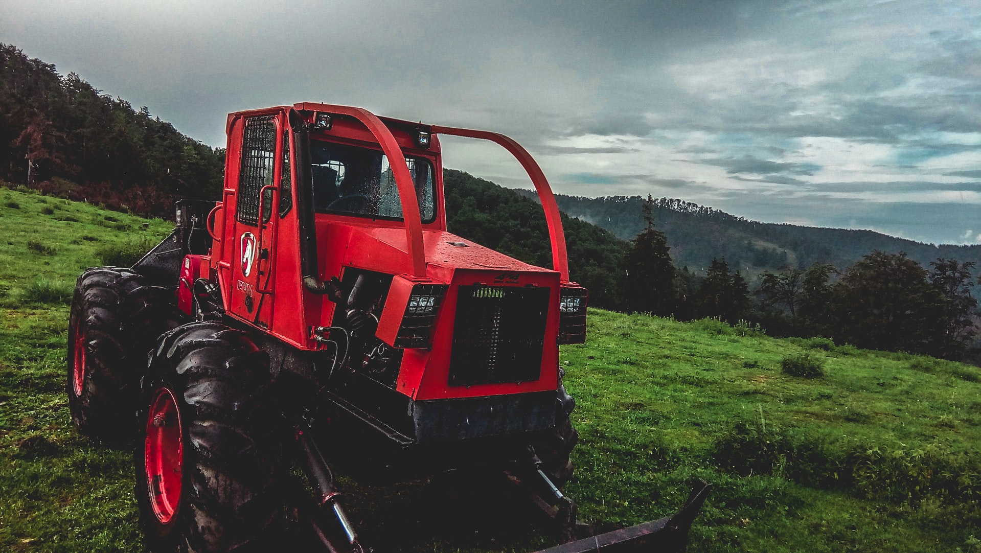 Займ под ПТС специальной техники в Рыбинск